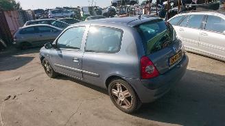Renault Clio 2 2005 1.6 16v K4M Grijs TEJ47 onderdelen picture 2