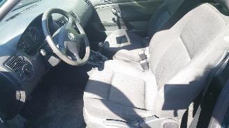 Volkswagen Golf 4 1.4 16v BCA bak DUW Groen LC6M picture 14