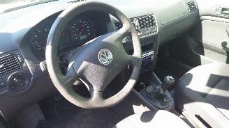 Volkswagen Golf 4 1.4 16v BCA bak DUW Groen LC6M picture 15