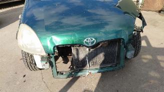 Toyota Yaris 1999 1.0  1SZFE Groen 6R4 onderdelen picture 10