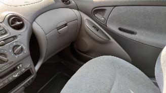 Toyota Yaris 1999 1.0  1SZFE Groen 6R4 onderdelen picture 18