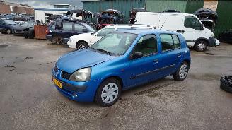 Renault Clio 2002 1.4 16v K4J Blauw TED48 onderdelen picture 1