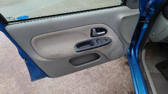 Renault Clio 2002 1.4 16v K4J Blauw TED48 onderdelen picture 10