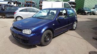 Volkswagen Golf 2000 1.6 16v AUS bak ERT Blauw LB5N onderdelen picture 1