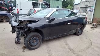 uszkodzony samochody osobowe Renault Mégane CC 3 2010 1.4 TCe H4J Zwart NV676 onderdelen 2010/1