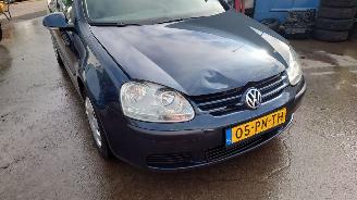 Volkswagen Golf 5 2004 1.4 FSI BKG bak FXQ blauw LC5F onderdelen picture 9