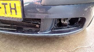 Volkswagen Golf 5 2004 1.4 FSI BKG bak FXQ blauw LC5F onderdelen picture 12