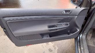 Volkswagen Golf 5 2004 1.4 FSI BKG bak FXQ blauw LC5F onderdelen picture 14