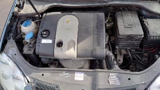 Volkswagen Golf 5 2004 1.4 FSI BKG bak FXQ blauw LC5F onderdelen picture 13