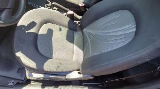 Lancia Ypsilon 2011 1.2i 169A4 Grijs 600 onderdelen picture 17