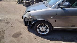 Lancia Ypsilon 2011 1.2i 169A4 Grijs 600 onderdelen picture 2