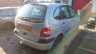 Renault Mégane Scénic 2000 1.6 16v K4M Zilver MV632 onderdelen picture 5