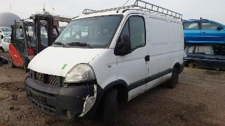 Auto da rottamare Nissan Interstar 2006 2.5 DCI G9u Wit O389 onderdelen 2006/9