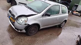Toyota Yaris 1999 1.0 16v 1SZFE Zilver 199 onderdelen picture 1