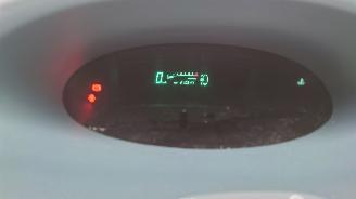 Toyota Yaris 1999 1.0 16v 1SZFE Zilver 199 onderdelen picture 14