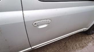 Toyota Yaris 1999 1.0 16v 1SZFE Zilver 199 onderdelen picture 6