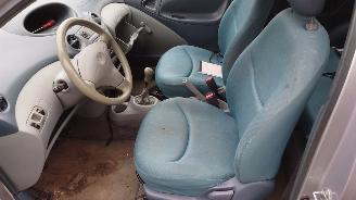 Toyota Yaris 1999 1.0 16v 1SZFE Zilver 199 onderdelen picture 12