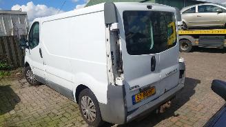 Opel Vivaro 2002 1.9 Di F9Q M77 Wit onderdelen picture 3
