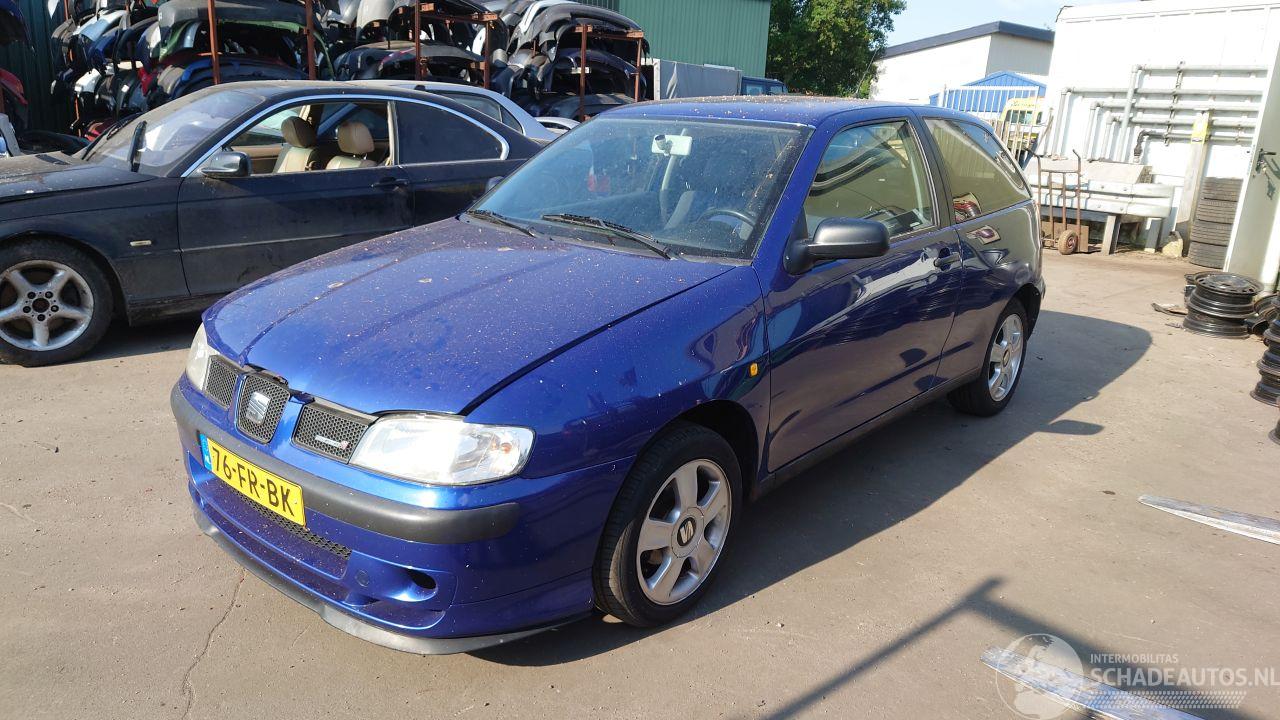 Seat Ibiza 2000 1.4 AKK DXK Blauw LS5N onderdelen