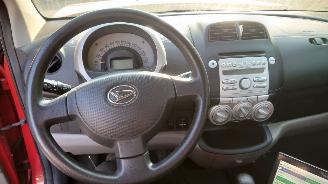Daihatsu Sirion 2 2006 1.3 16v K3VE Rood R40 onderdelen picture 12