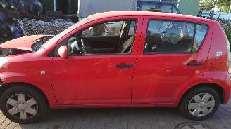 Daihatsu Sirion 2 2006 1.3 16v K3VE Rood R40 onderdelen picture 2