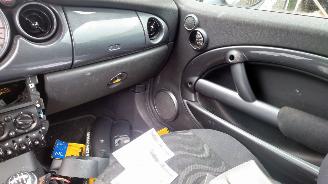 Mini One 2003 1.6 16v W10B16A Zwart 668 onderdelen picture 18