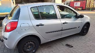 Renault Clio 2008 1.2 16v D4F Zilver TED69 onderdelen picture 6