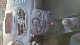 Renault Clio 2008 1.2 16v D4F Zilver TED69 onderdelen picture 16