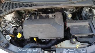 Renault Clio 2008 1.2 16v D4F Zilver TED69 onderdelen picture 11