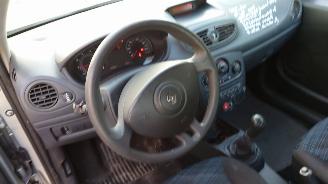 Renault Clio 2008 1.2 16v D4F Zilver TED69 onderdelen picture 14