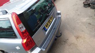 Volvo V-70 2007 2.4 B5244S2 Grijs 477 onderdelen picture 4