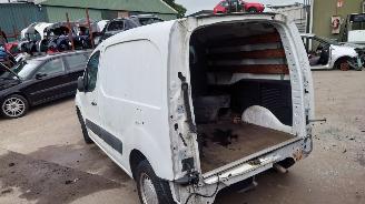 Peugeot Partner 2012 1.6 HDI 9HN Wit EWP onderdelen picture 3