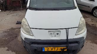 Peugeot Partner 2012 1.6 HDI 9HN Wit EWP onderdelen picture 7