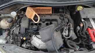 Peugeot 207 2009 1.4 VTI 8FS Zilver EZR onderdelen picture 9