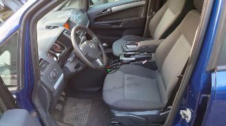 Opel Zafira 2007 1.9 CDTI Z19DT Blauw Z21B onderdelen picture 13