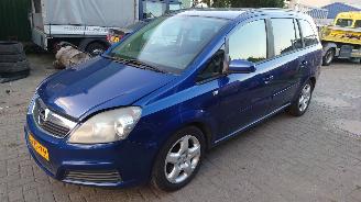 Opel Zafira 2007 1.9 CDTI Z19DT Blauw Z21B onderdelen picture 1