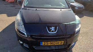 Peugeot 5008 2010 1.6 HDI 9HZ Zwart KTVD onderdelen picture 12