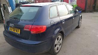 Audi A3 8P 2006 1.6 FSI BLF HBM Blauw LZ5J onderdelen picture 6