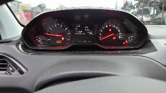Peugeot 208 2014 1.0 12v Vti ZM01 Wit EWP onderdelen picture 17