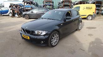 Autoverwertung BMW 1-serie E87 118i N46B20B Zwart 475 onderdelen 2005/1