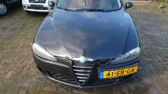 Alfa Romeo 147 2005 1.6 16v AR37203 Zwart 846/A onderdelen picture 11