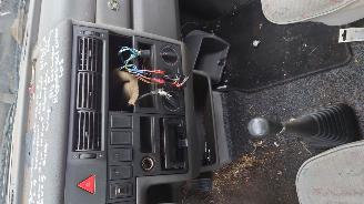 Volkswagen Transporter T4 1999 2.5 TDI ACV DXZ grijs L902 onderdelen picture 12