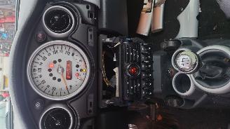 Mini Cooper S R53 2003 1.6 16v W11B16A Grijs 871 onderdelen picture 20
