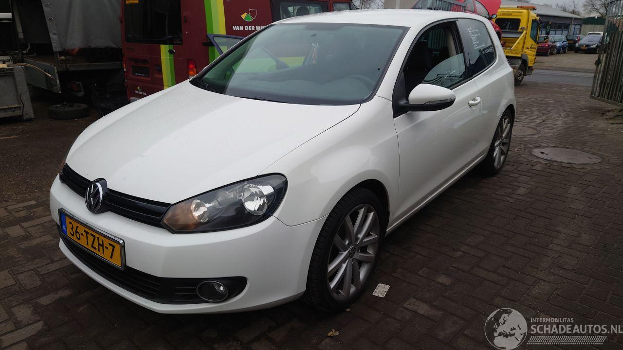 disassembly Volkswagen Golf 6 2010 1.2 TSI CBZB LNY Wit LB9A onderdelen