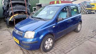 Salvage car Fiat Panda 2004 1.2i 188A4 Blauw 597 onderdelen 2004/1