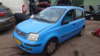 demontáž osobní automobily Fiat Panda 2004 1.2i 188A4 Blauw 793 onderdelen 2004/2