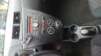 Daihatsu Cuore 2008 1.0 12v 1KRFE Zwart X07 onderdelen picture 15