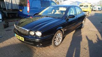 Coche siniestrado Jaguar X-type 2005 2.1 V6 YB Zwart PEC onderdelen 2005/1