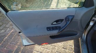 Renault Laguna 2 2004 1.8 16v F4P JR5010 Grijs TEB64 onderdelen picture 12