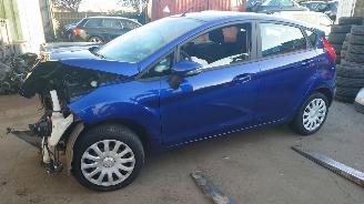Démontage voiture Ford Fiesta 2013 1.0 XMJA Blauw Deep Impact Blue onderdelen 2013/10